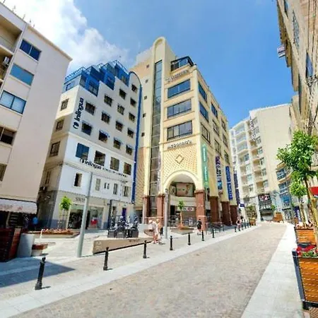 Unbeatable Location Valletta And Harbour Views Apartment *