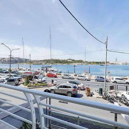 Unbeatable Location Valletta And Harbour Views Apartament