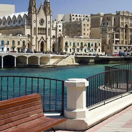 Unbeatable Location Valletta&harbour Views Lägenhet
