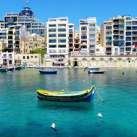Unbeatable Location Valletta And Harbour Views Apartament